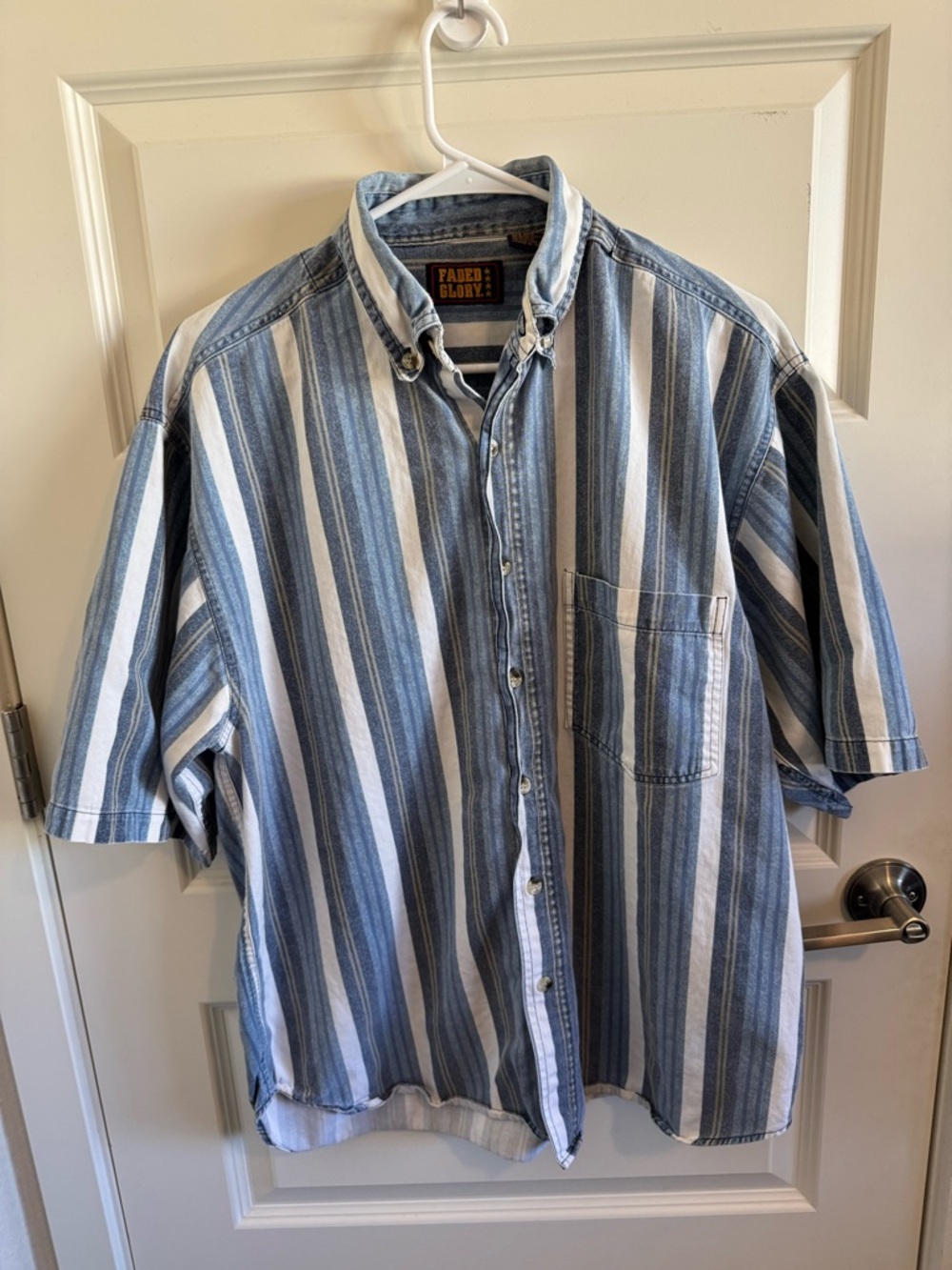 Vintage Faded Glory Men’s Casual Button Down Shirt